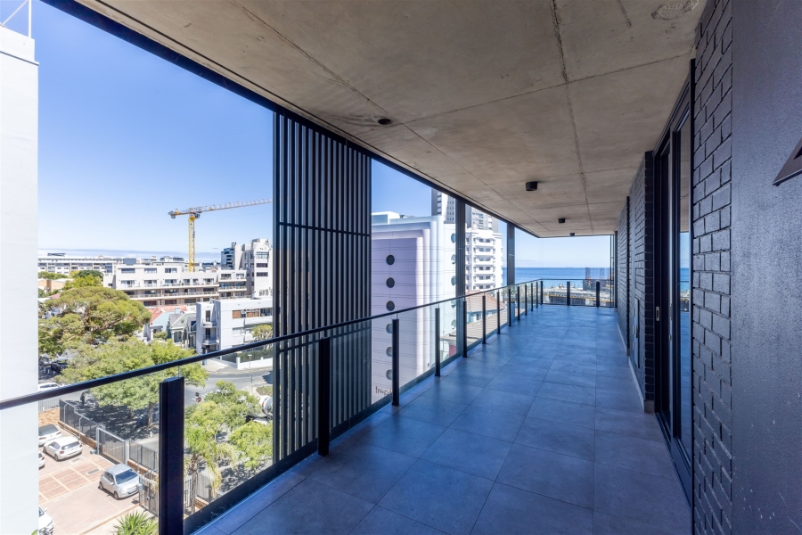 2 Bedroom Property for Sale in Sea Point Western Cape